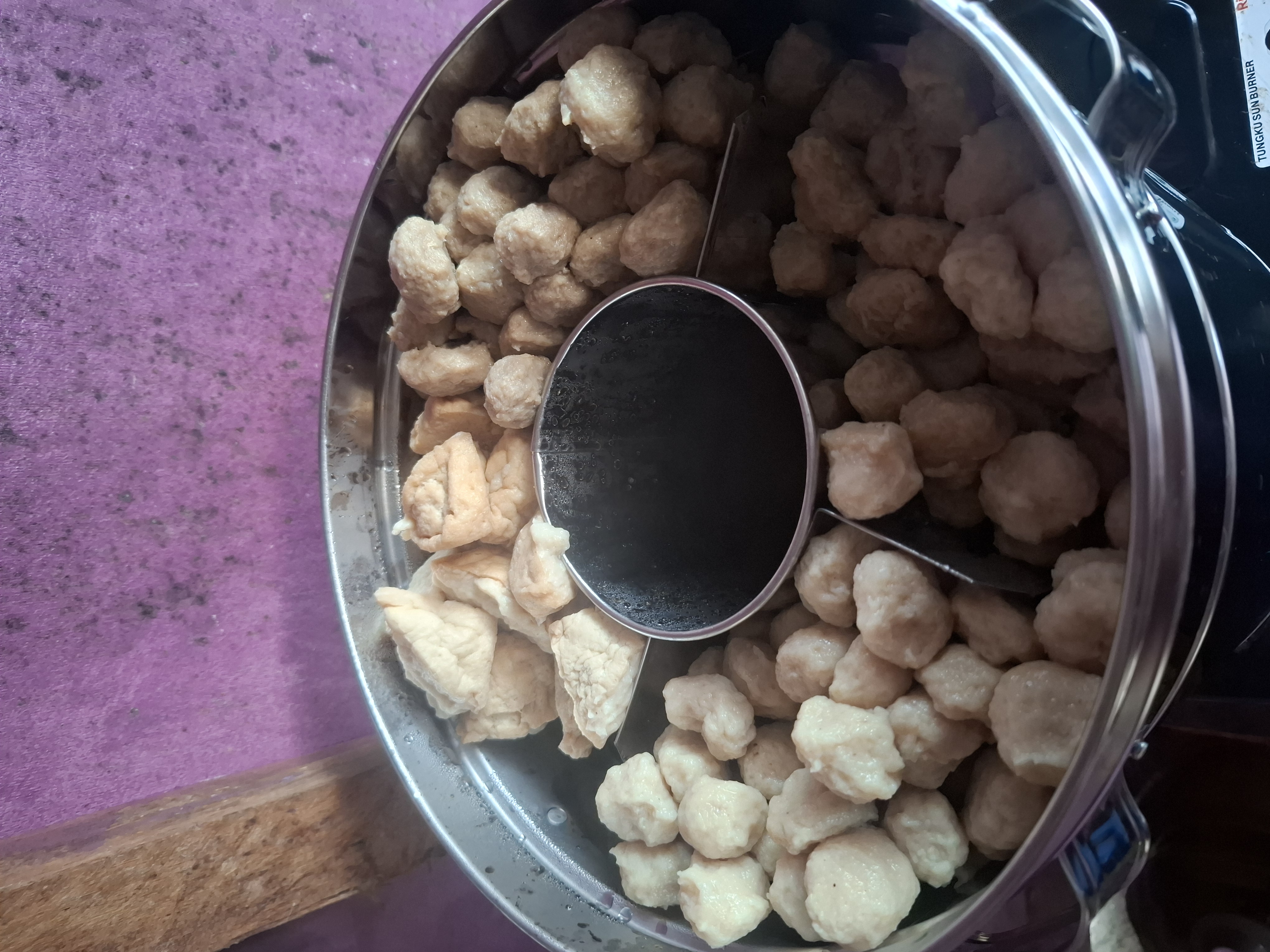 Pentol kuah