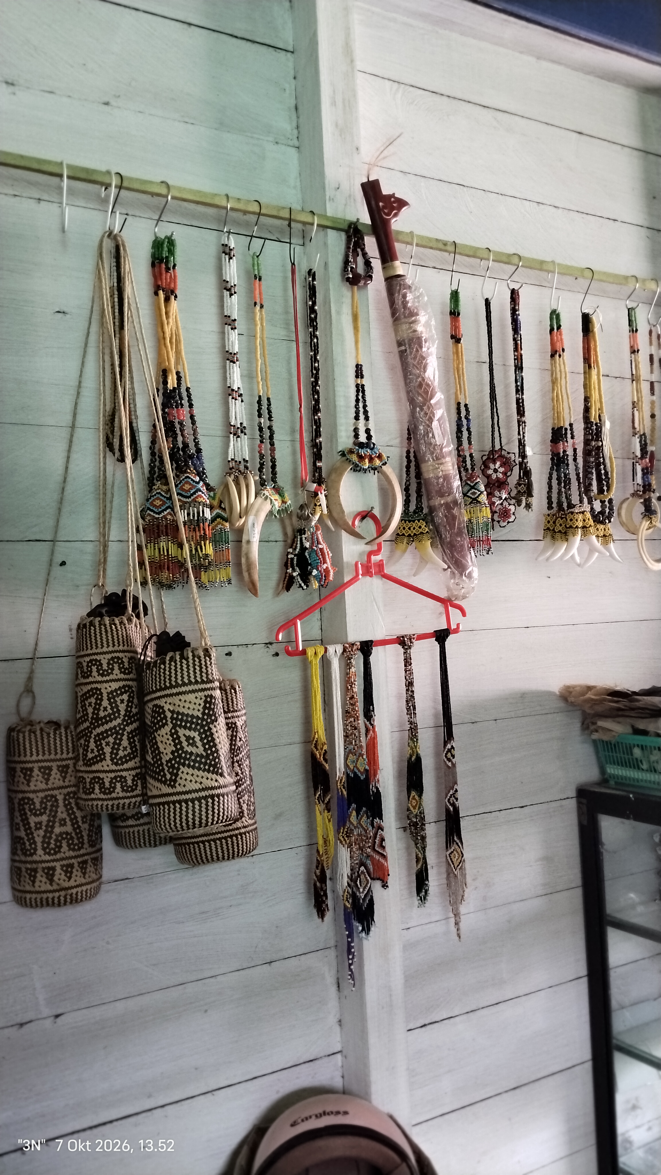 Gelang manik