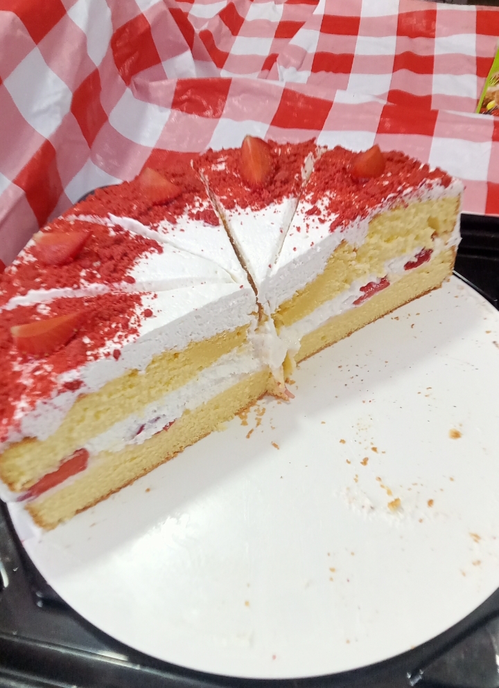 Kue Strawberry 