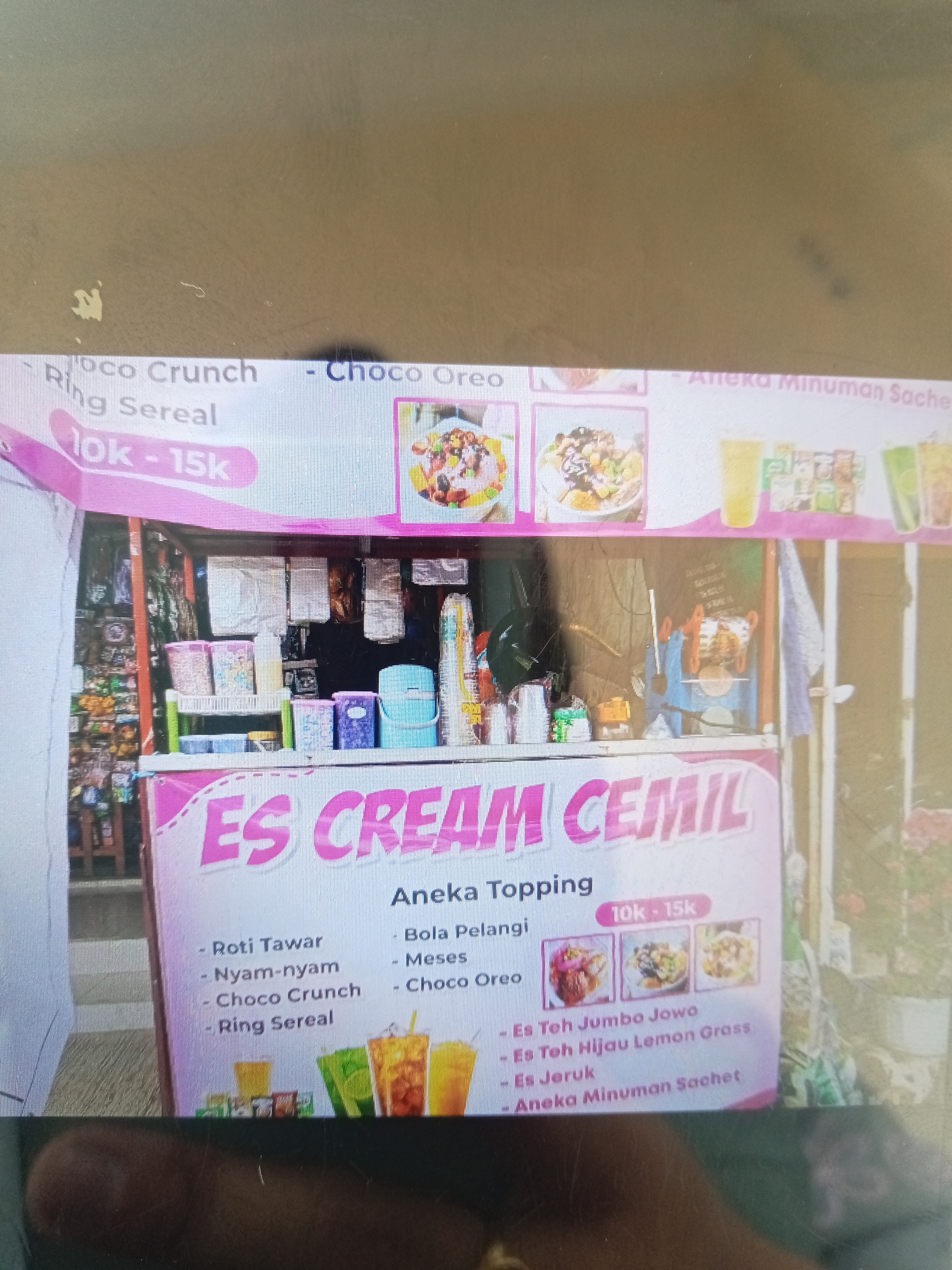 Es cream cemil dan minuman 