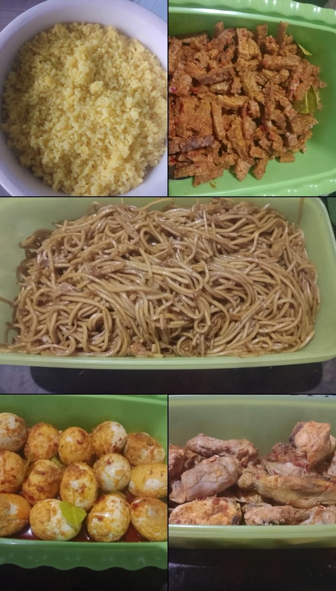 Nasi kuning, makanan khas daerah/tradisional 