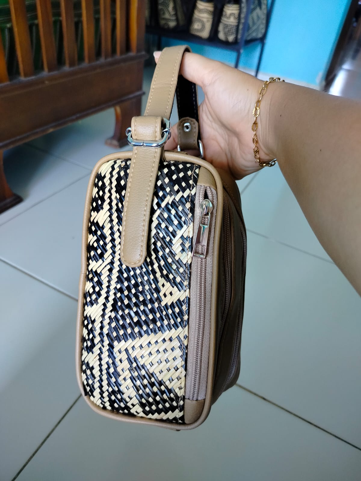 Handbag 2 ruang