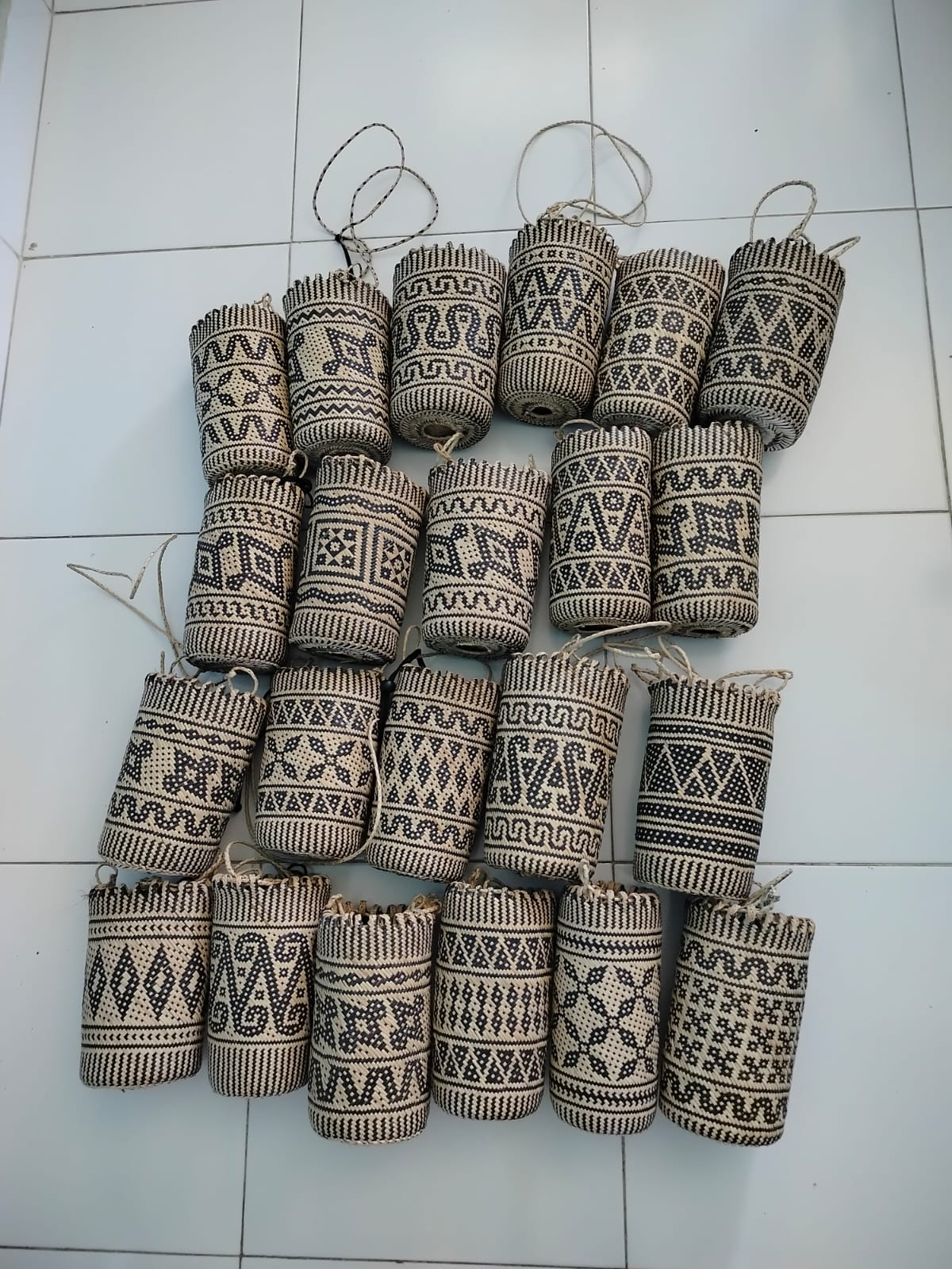 Tas anjat selempang
