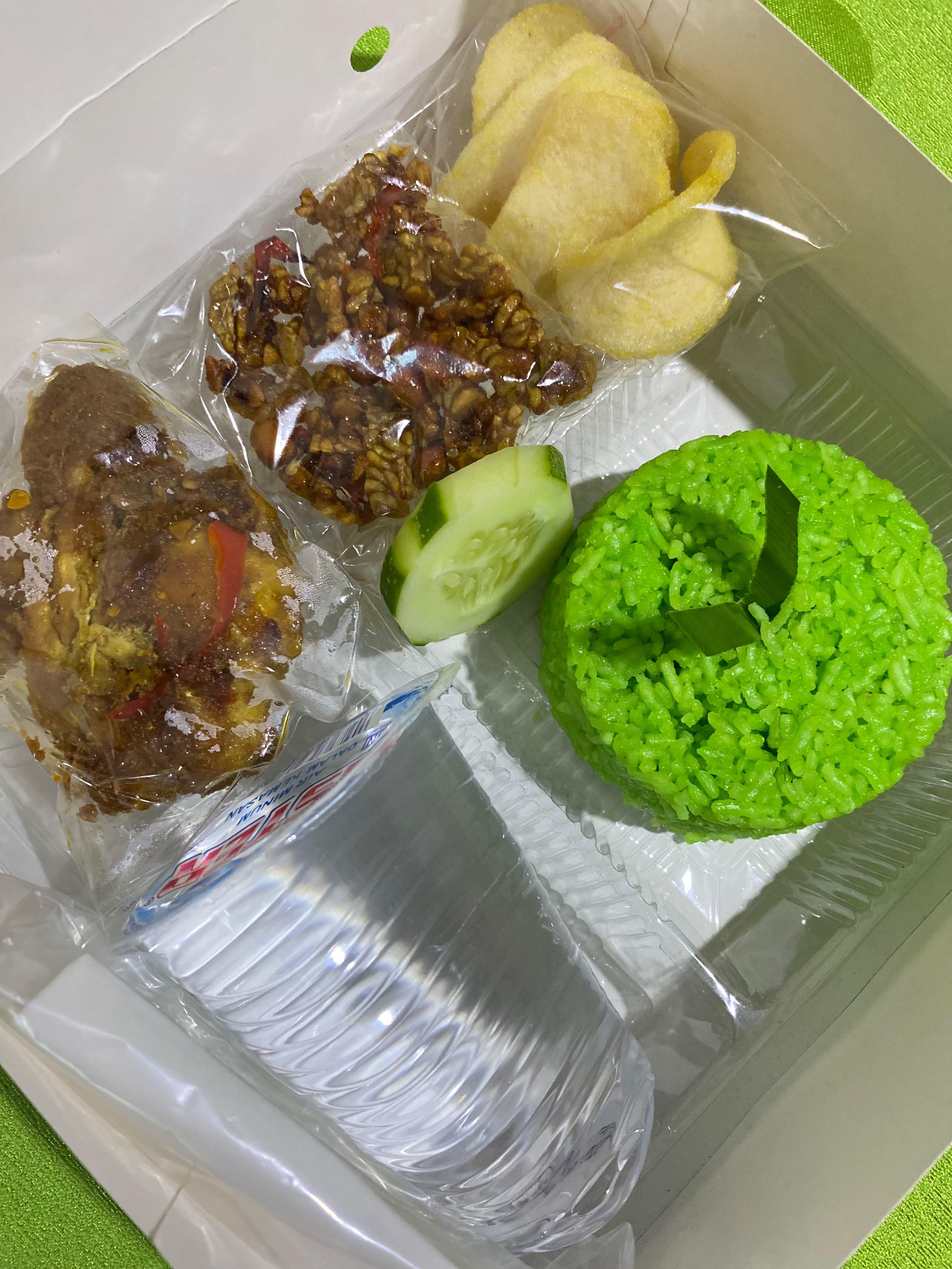 Nasi Lemak Hijau Pandan Wangi