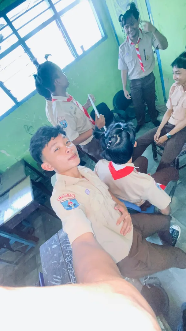 JUNI ALEZHAN